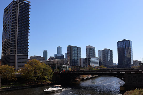 Looking South on the river from 300 S. Riverside Plaza