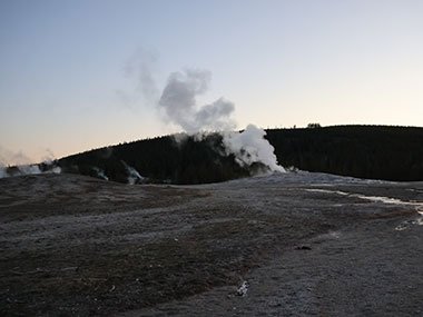 Olf Faithful in the morning at Yellowstone National Park