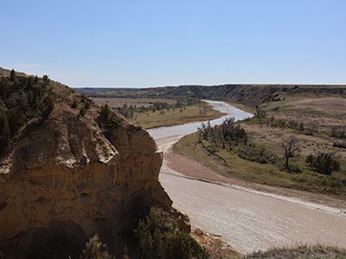 River winds in Theodore Roosevelt National Park