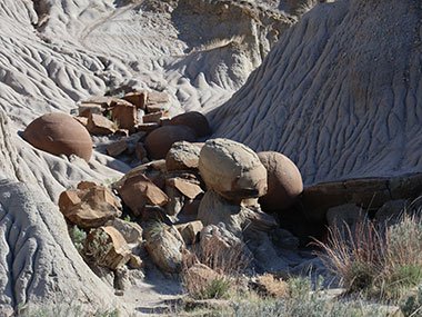 Theodore Roosevelt National Park round rocks
