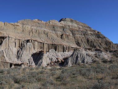 Brownish cliffs of Theodore Roosevelt National Park