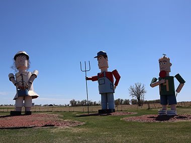 Enchanted Highway - Tin Family all three members