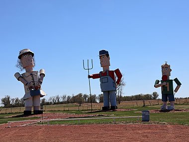 Enchanted Highway - Tin Family family