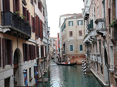 Canal intersection with boats