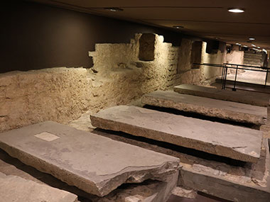 iGraves in crypt