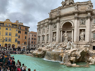 Crowd in front of Trevi Fountain