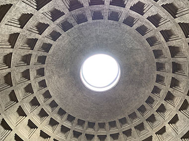 Sun shining through the dome at the  Pantheon