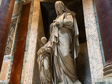 Two statues at the Pantheon
