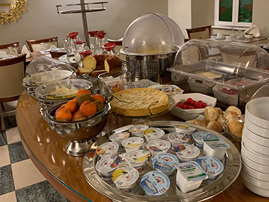 Breakfast buffet