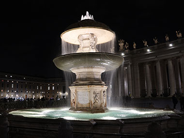 Fountain at St. Peter's Basilica at night