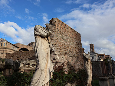 Statues of woman without head in Roman Forum