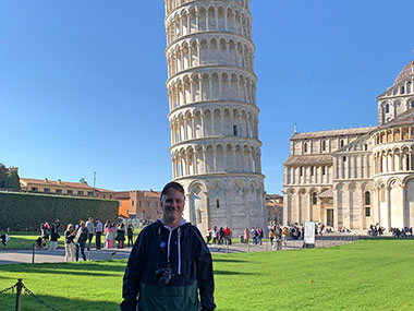 Pat in front of the Leaning Tower of Pisa