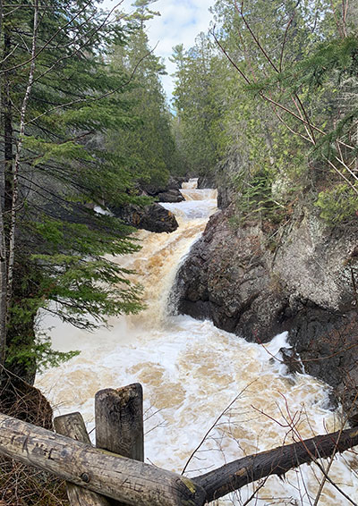 Cascade River flows by viewing area