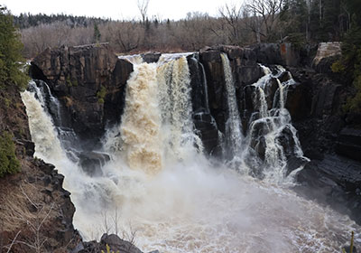 View of waterfall from side