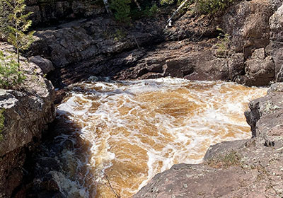 Water disapears into cave