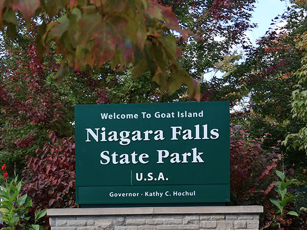 Niagara Falls State Park sign