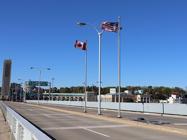American and Canadian flags on Peace Bridge