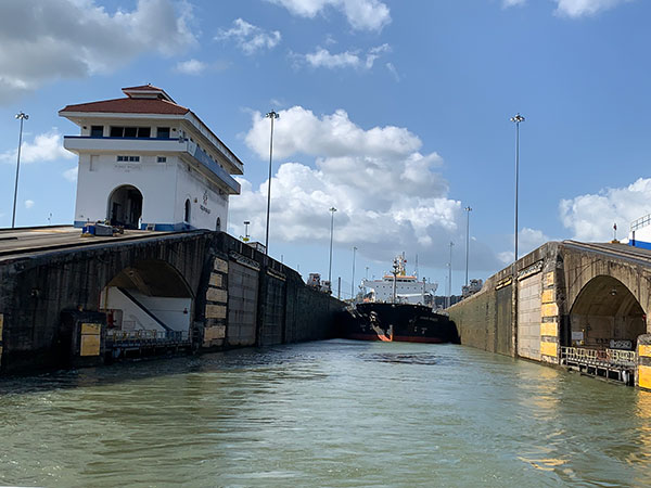 Ship moves through Panama Canal