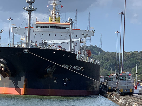 Ship moves through Panama Canal